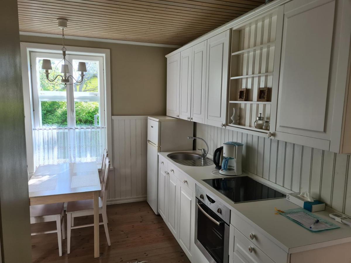 Lahe Guesthouse Haapsalu Ngoại thất bức ảnh