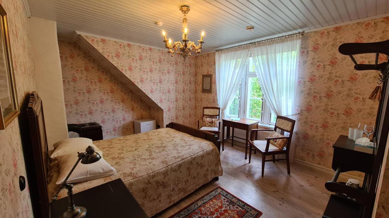 Lahe Guesthouse Haapsalu Ngoại thất bức ảnh