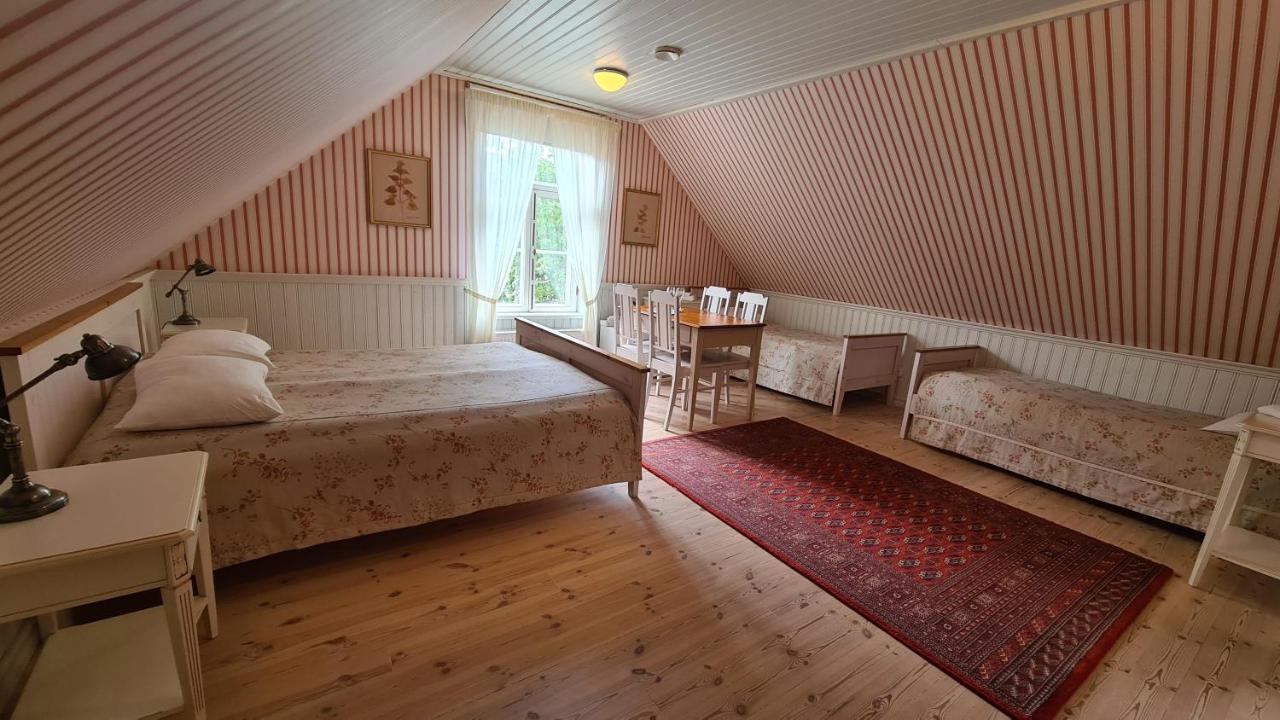 Lahe Guesthouse Haapsalu Ngoại thất bức ảnh