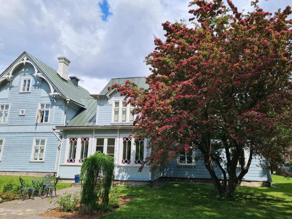 Lahe Guesthouse Haapsalu Ngoại thất bức ảnh